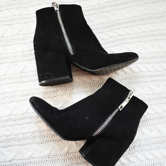 Dolce Vita Shoes - Dolce Vita Suedette Black Zipper Heeled Booties